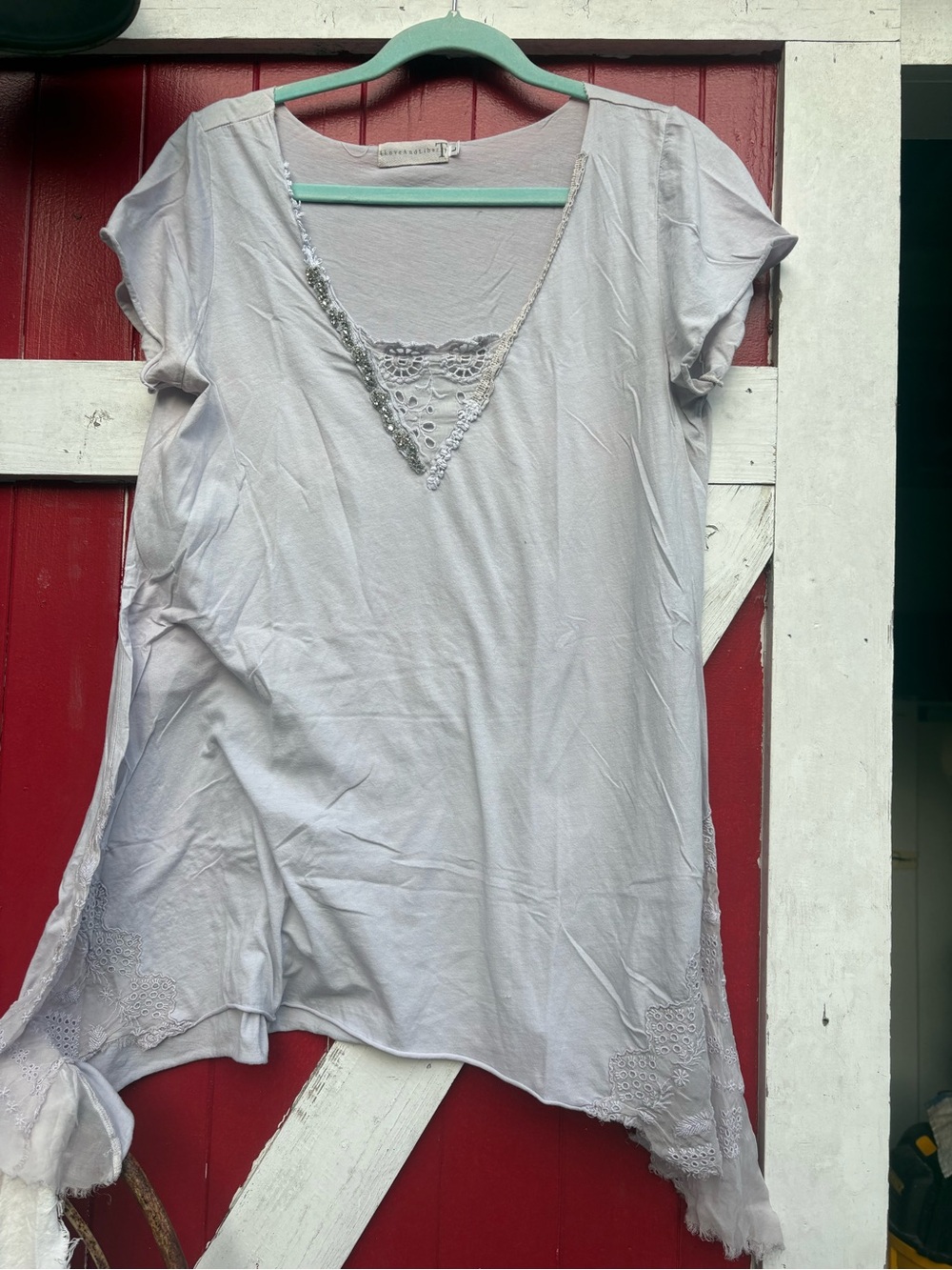 Love and Liberty Lace-Trim Short Sleeve Tunic in Light Gray